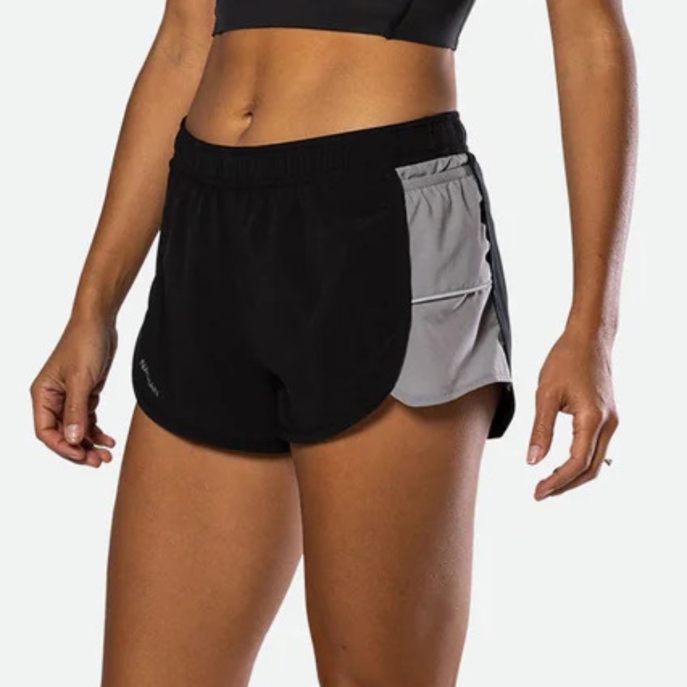 NWT Nathan Women's Essential Shorts 2.0 size XL